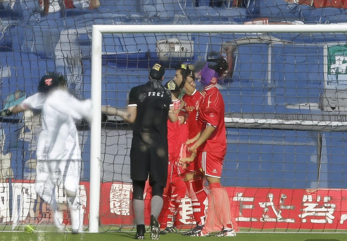 法甲焦点战：FC巴黎VS奎维利巅峰对决解析